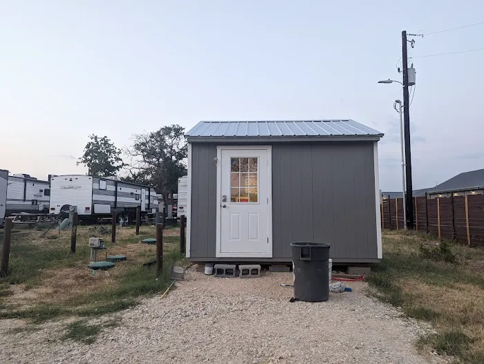 Bluebonnet Communities RV Park Picture 7