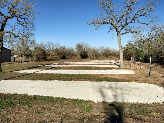 StaRV Park | RV Pads and Apartments Picture 8