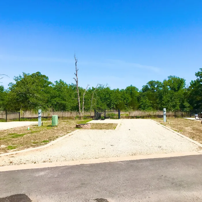 Great Escapes RV Park Austin Oaks Picture 8