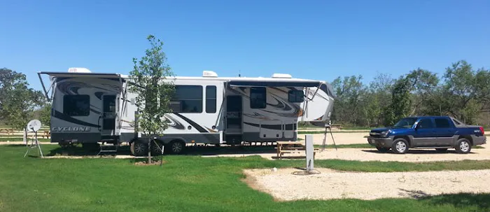 Patriot RV Park - Gonzales Picture 8