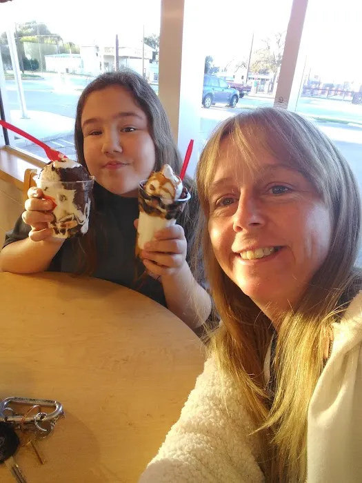 Hill Top RV Park Picture 4