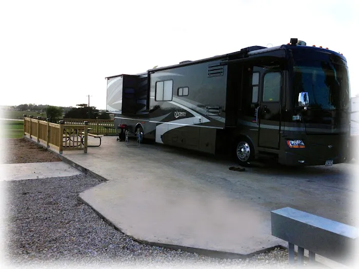 Hill Top RV Park Picture 6