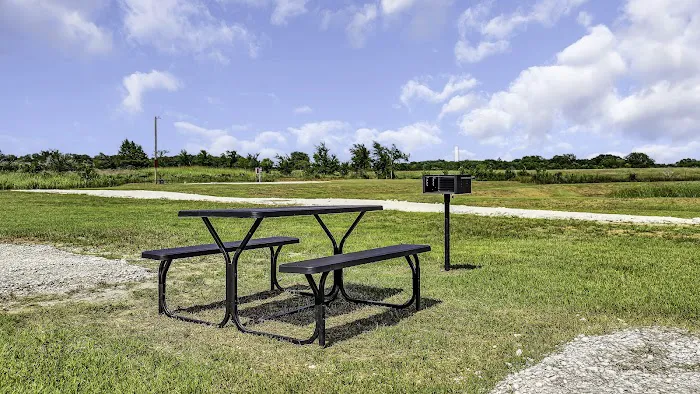Sweet Home RV/Mobile Home Resort Picture 3