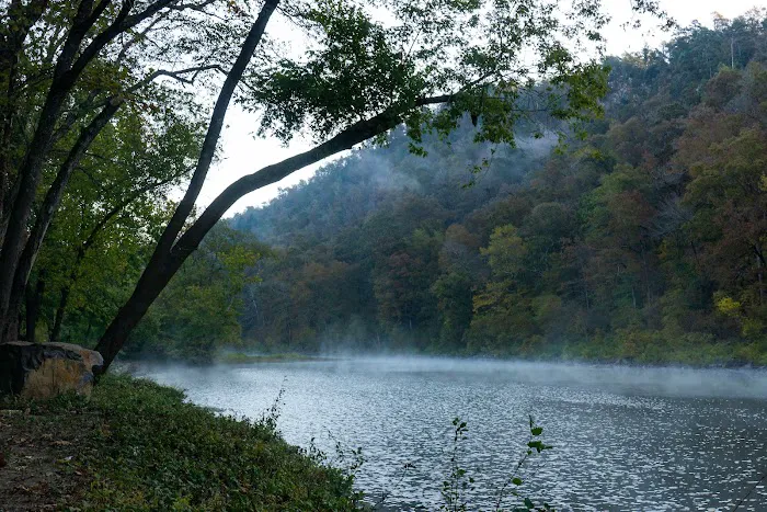 The Narrows Riverside RV Resort Picture 6