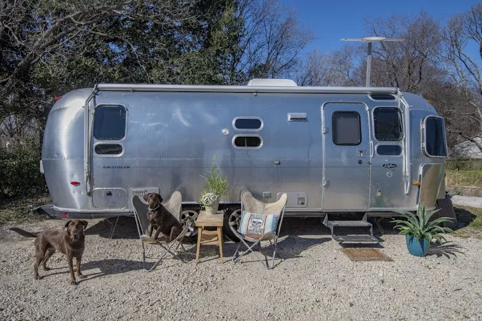 Off the Vine RV Park Picture 9