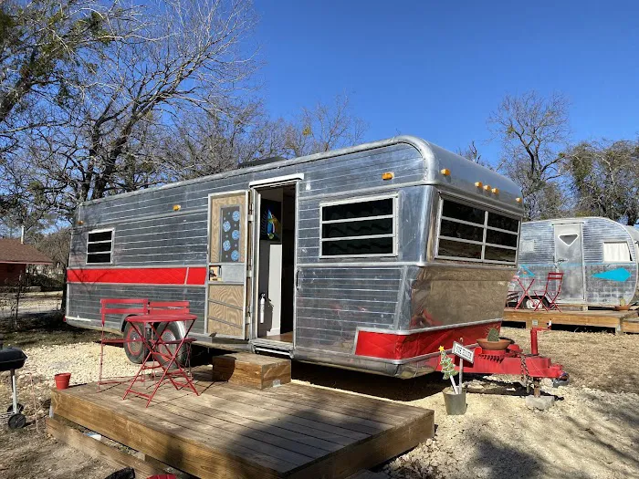 Off the Vine RV Park Picture 1