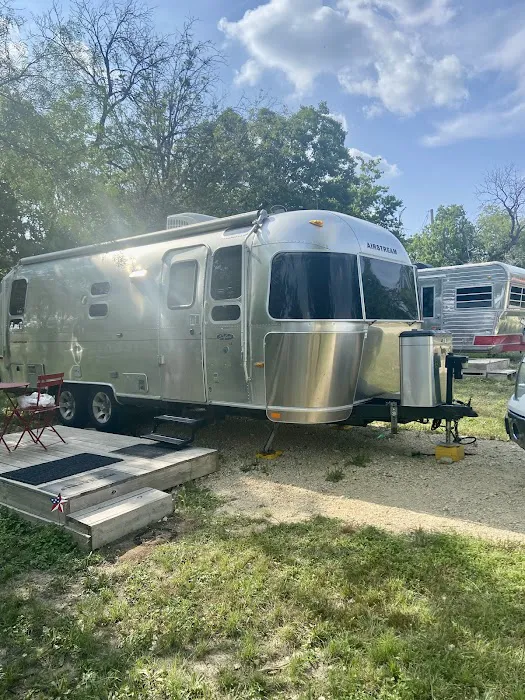 Off the Vine RV Park Picture 10