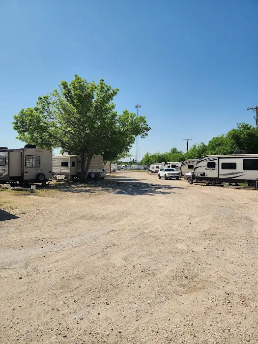 Crazy Horse Estate RV Park Picture 10