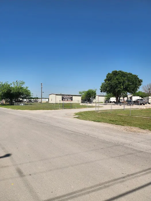 Crazy Horse Estate RV Park Picture 9