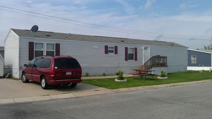 Chisholm Point Picture 1