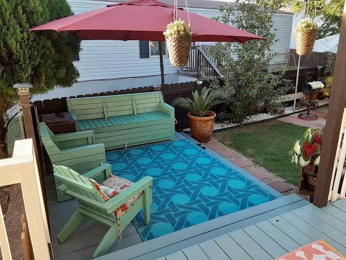 Chisholm Point Picture 4