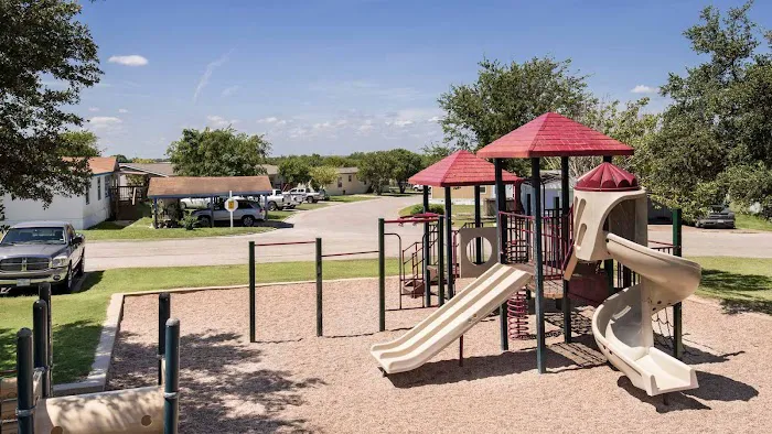 Chisholm Point Picture 7