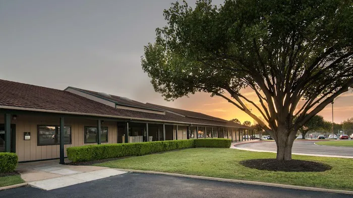 Chisholm Point Picture 8