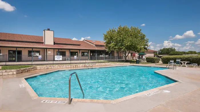 Chisholm Point Picture 6