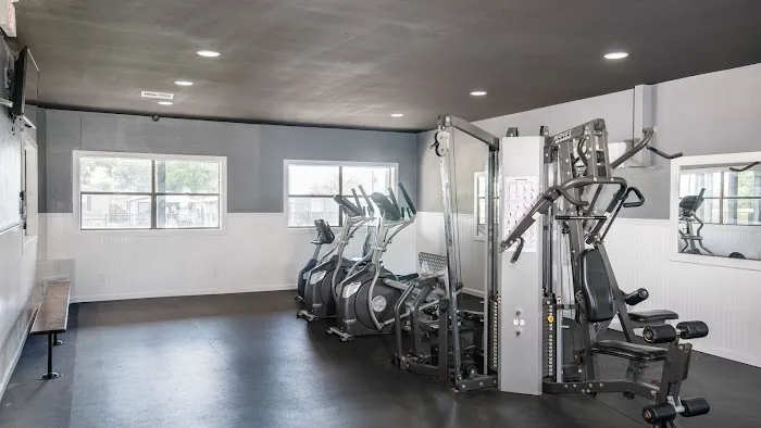 Chisholm Point Picture 10