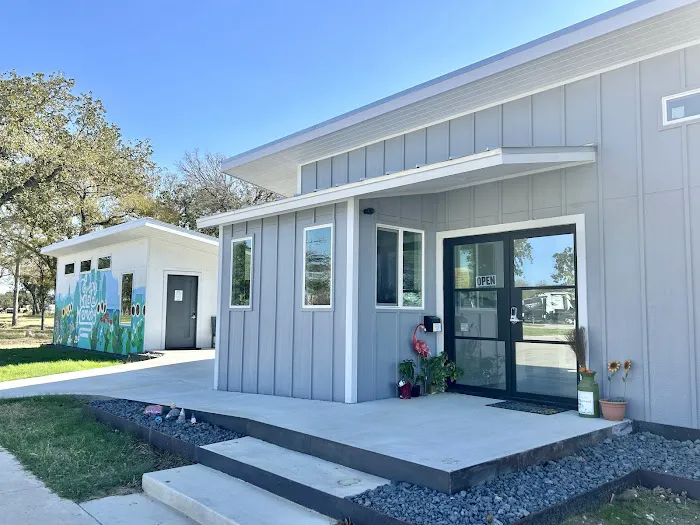 Austonia RV Resort Picture 3