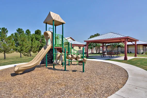 Oak Ranch - Manufactured Home Community Picture 4