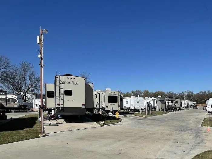 Valley Rose Rv Park & Storage Picture 4