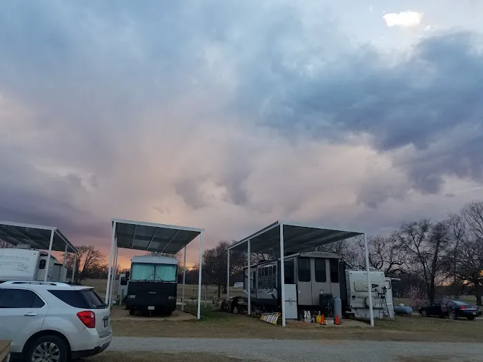 Outwest Campground & RV park Picture 2