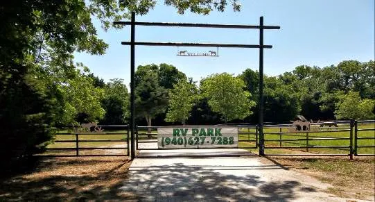 Double Duty Ranch RV Park Decatur TX (GATED) BY APPOINTMENT ONLY Picture 7