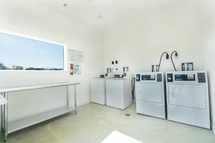 Eagle Creek RV Park Picture 8