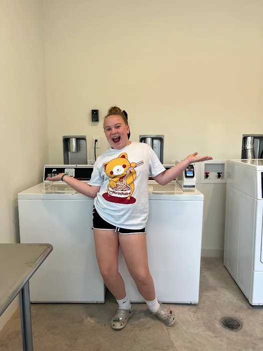 Eagle Creek RV Park Picture 9