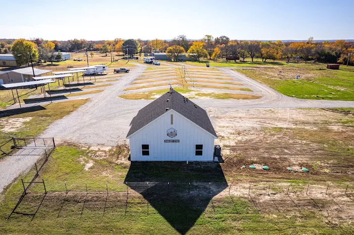 Eagle Creek RV Park Picture 6