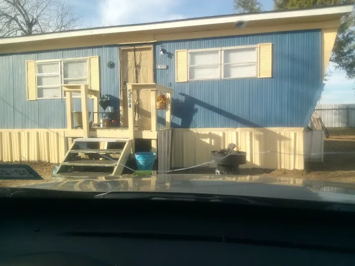 Shady Oaks Mobile Home Park Picture 3