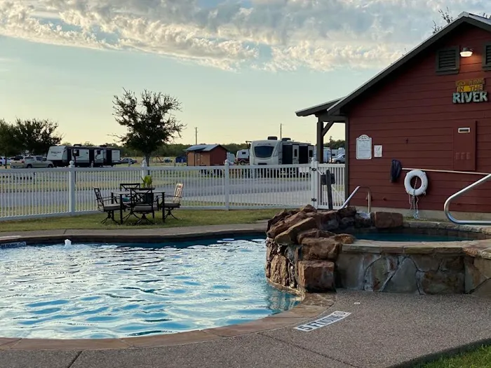 Coffee Creek RV Resort and Cabins Picture 9