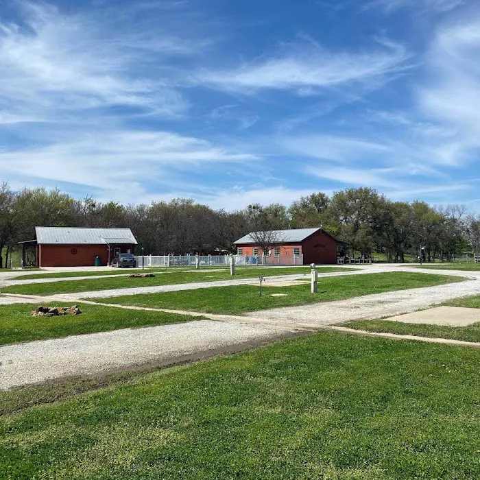 Coffee Creek RV Resort and Cabins Picture 3