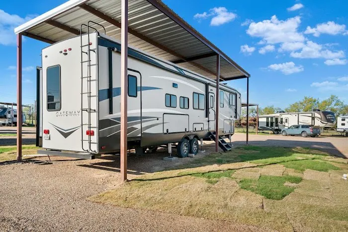 Quiet Country RV Park Picture 2