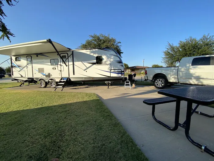 Fun Town RV Park at WinStar Picture 6