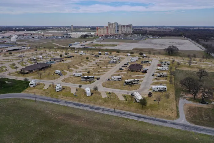 Fun Town RV Park at WinStar Picture 4