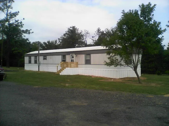 Hunters Point Mobile Home Park Picture 1