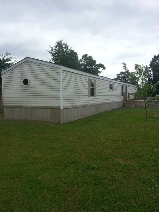 Hunters Point Mobile Home Park Picture 5