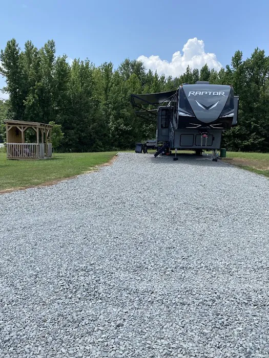 Fort Javelin RV Park Picture 6