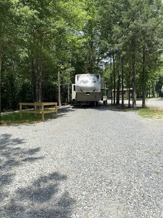 Fort Javelin RV Park Picture 3