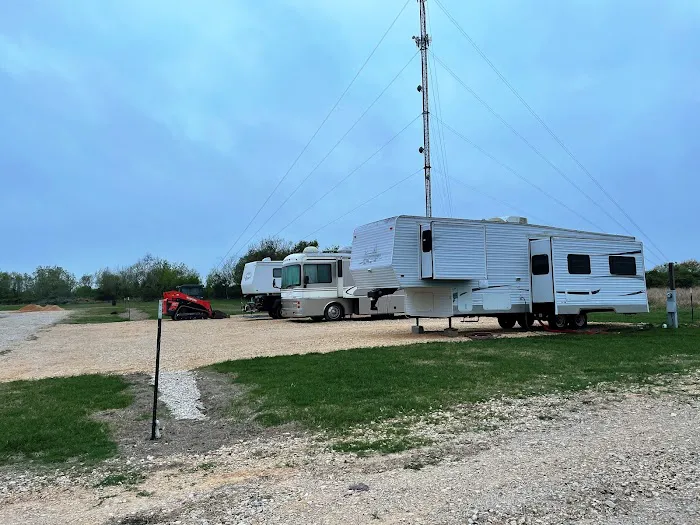 Dolphin Cove RV Park Picture 9