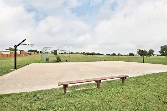 Loma Vista - Manufactured Home Community Picture 6