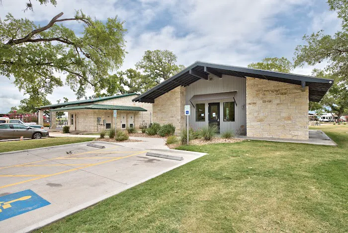 Oak Forest RV Resort Picture 1