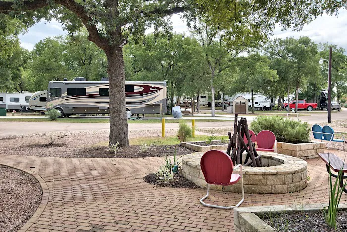 Oak Forest RV Resort Picture 6