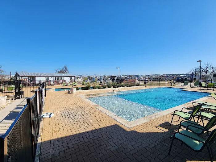 Oak Forest RV Resort Picture 5