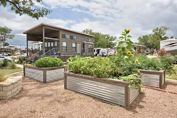 Oak Forest RV Resort Picture 4