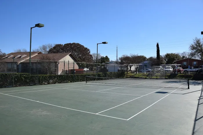 Dessau Fountain Estates Manufactured Home Community Picture 3