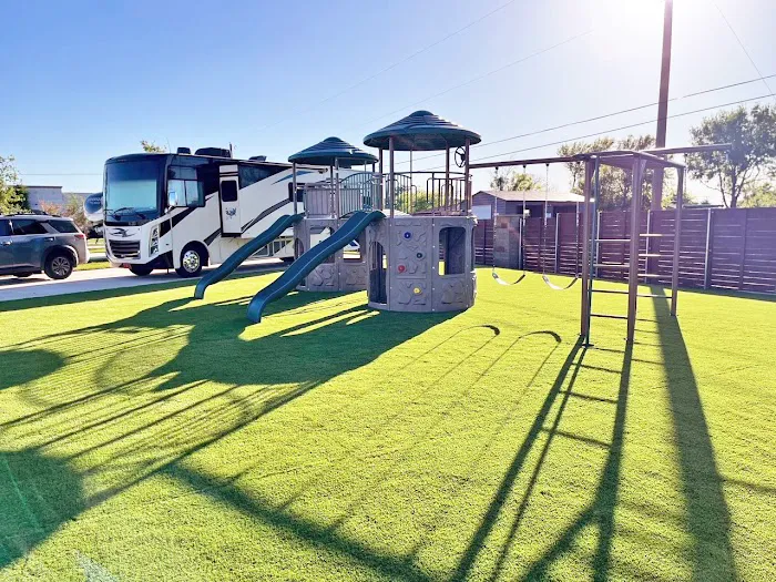 Meadow Lane RV Park Picture 9