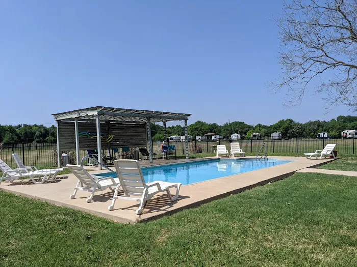 Patriot RV Park - Luling Picture 4