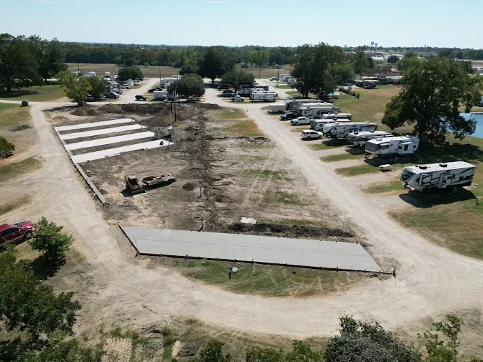 Patriot RV Park - Luling Picture 8