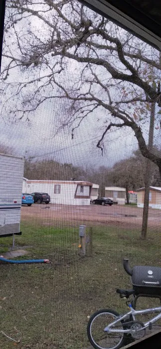 Rivercrest RV Park Picture 3