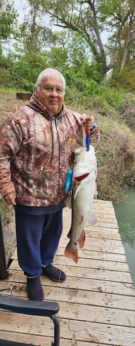 The Guadalupe at Cuero RV Park Picture 8