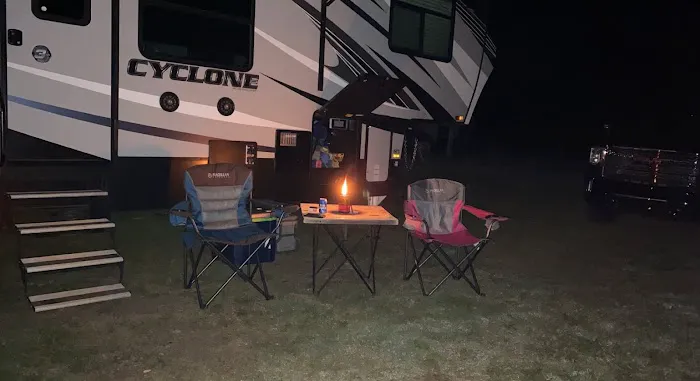 Shangri-La RV Resort Picture 10